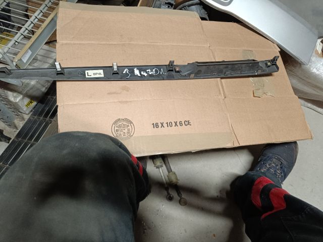 bontott MAZDA 3 Jobb Műszerfal Díszléc