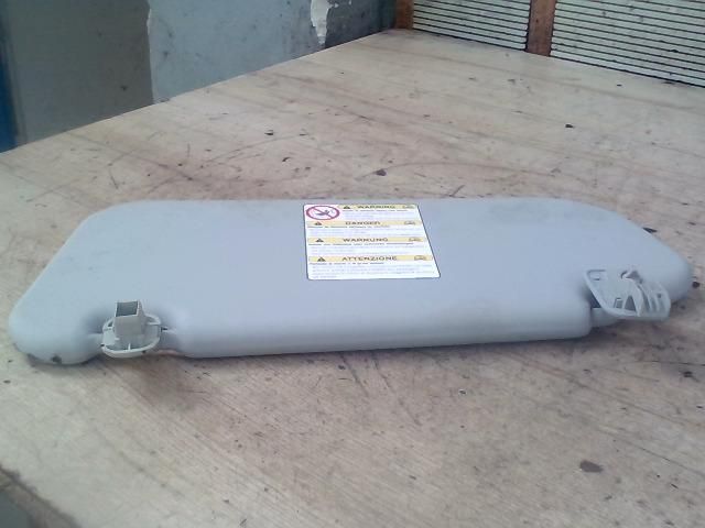 bontott MAZDA 3 Jobb Napellenző