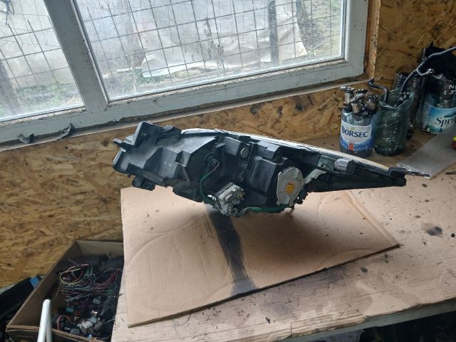 bontott MAZDA 3 Jobb Xenon Fényszóró