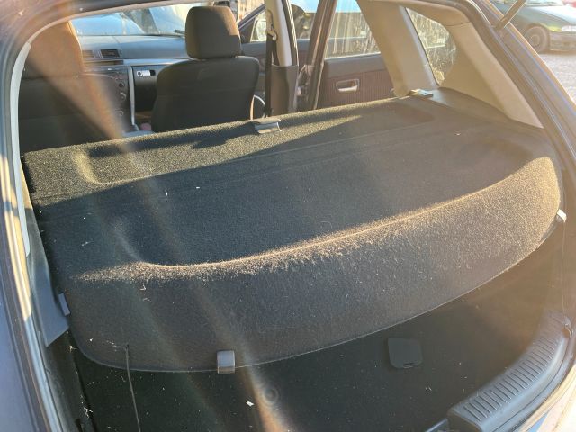 bontott MAZDA 3 Kalaptartó