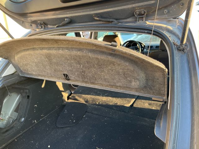 bontott MAZDA 3 Kalaptartó