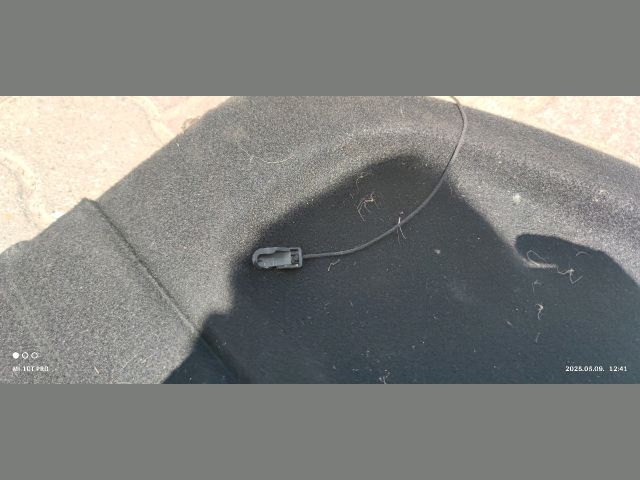 bontott MAZDA 3 Kalaptartó