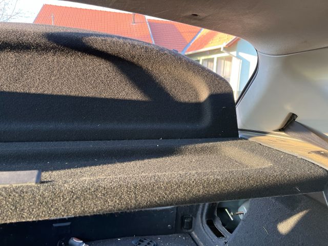 bontott MAZDA 3 Kalaptartó