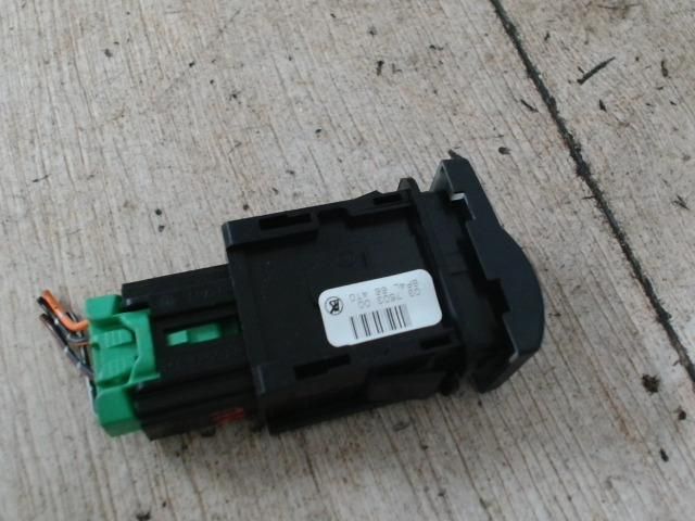 bontott MAZDA 3 Kapcsoló (Magában)