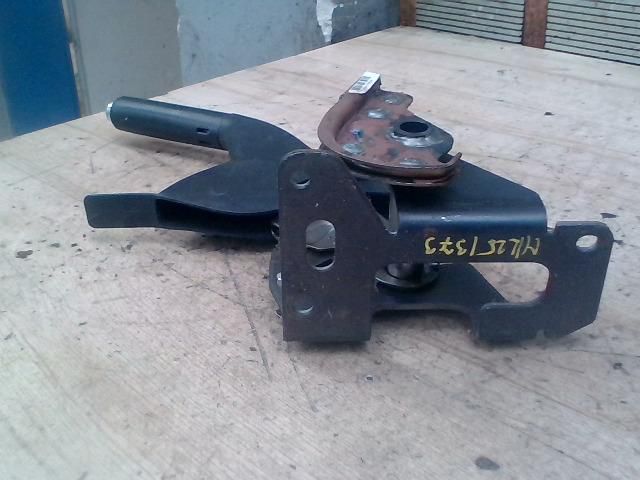 bontott MAZDA 3 Kézifék Kar