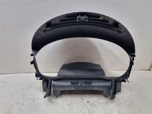 bontott MAZDA 3 Kilométeróra Keret