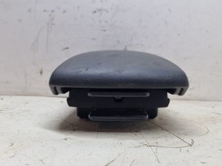 bontott MAZDA 3 Könyöklő