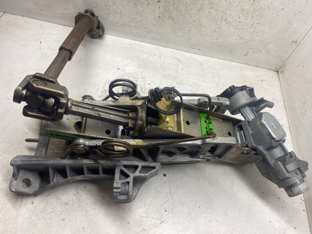 bontott MAZDA 3 Kormányoszlop