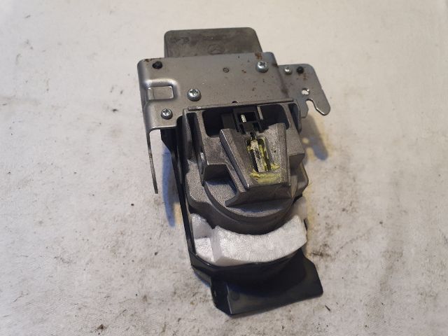 bontott MAZDA 3 Kormányzár (Elektromos)