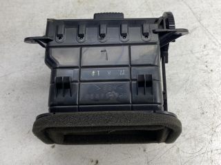 bontott MAZDA 3 Középső Bal Szellőző