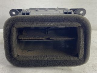 bontott MAZDA 3 Középső Bal Szellőző