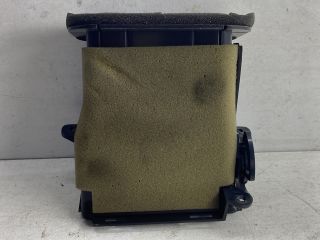 bontott MAZDA 3 Középső Bal Szellőző