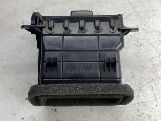 bontott MAZDA 3 Középső Jobb Szellőző