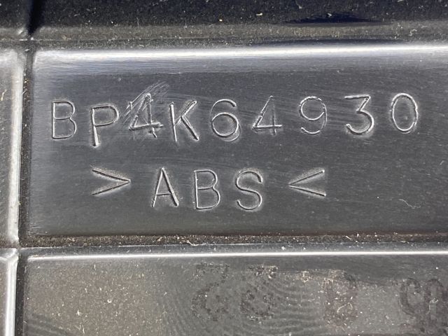 bontott MAZDA 3 Középső Jobb Szellőző