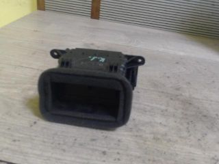 bontott MAZDA 3 Középső Jobb Szellőző