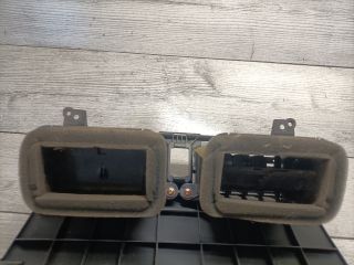 bontott MAZDA 3 Középső Szellőző