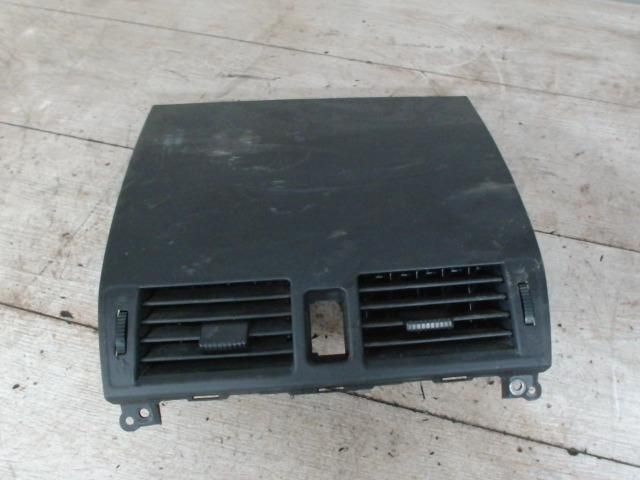 bontott MAZDA 3 Középső Szellőző