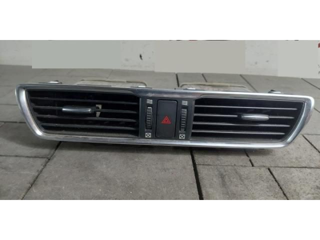 bontott MAZDA 3 Középső Szellőző