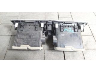 bontott MAZDA 3 Középső Szellőző