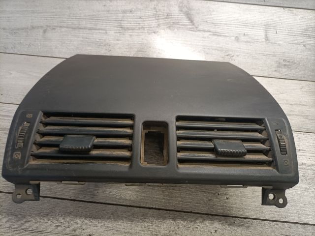 bontott MAZDA 3 Középső Szellőző