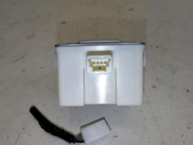 bontott MAZDA 3 Kulcs Nélküli Nyitás Jeladó