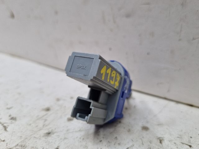 bontott MAZDA 3 Kuplung Pedál Kapcsoló