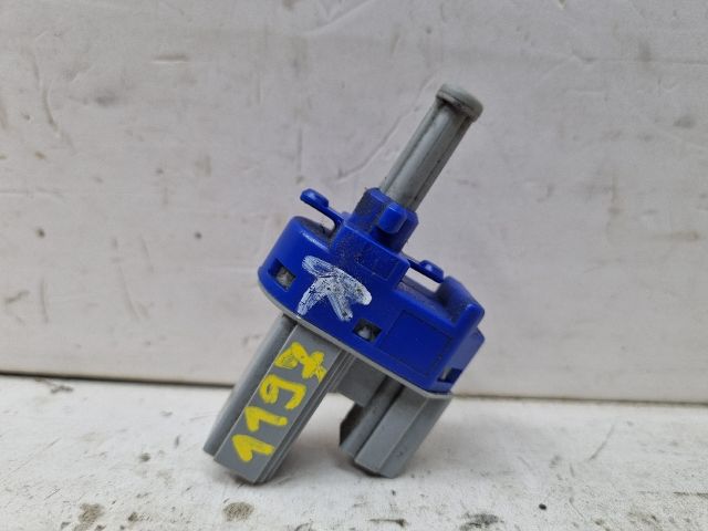 bontott MAZDA 3 Kuplung Pedál Kapcsoló