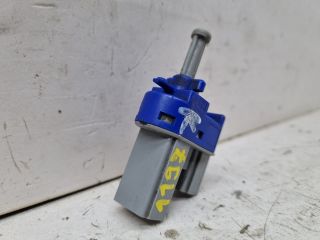 bontott MAZDA 3 Kuplung Pedál Kapcsoló