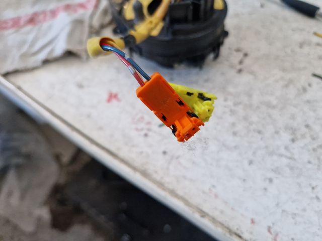 bontott MAZDA 3 Légzsák Átvezető Szalagkábel