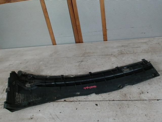 bontott MAZDA 3 Levélrács