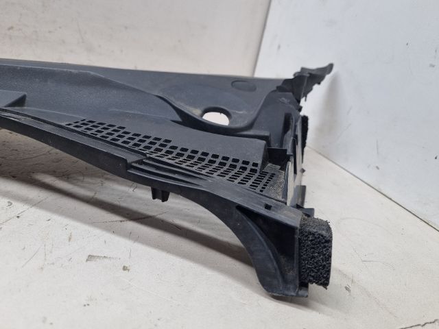 bontott MAZDA 3 Levélrács