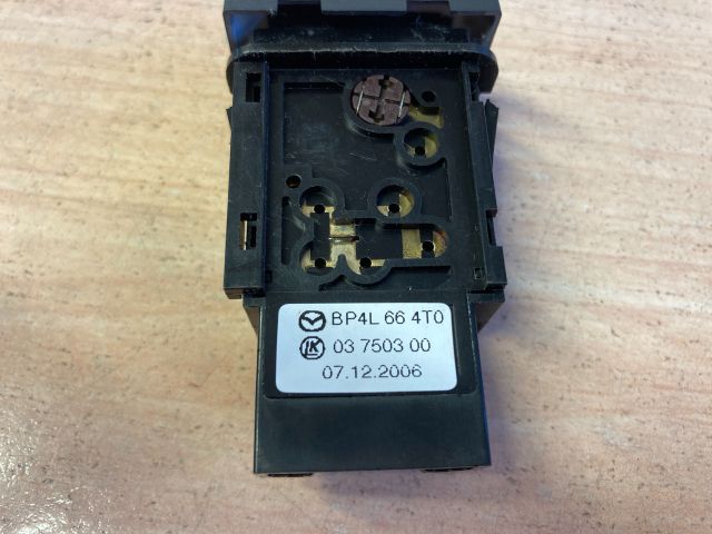 bontott MAZDA 3 Menetstabilizátor Kapcsoló