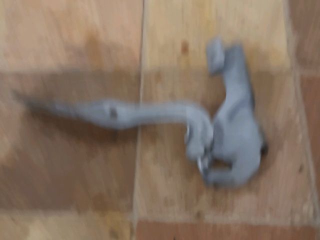 bontott MAZDA 3 Motorháztető Bal Zsanér