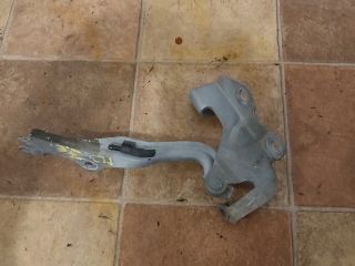 bontott MAZDA 3 Motorháztető Jobb Zsanér