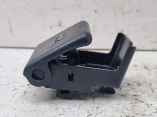 bontott MAZDA 3 Motorháztető Nyitó Kar / Gomb