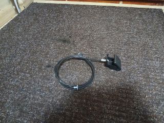 bontott MAZDA 3 Motorháztető Nyitó Kar / Gomb