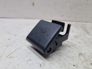 bontott MAZDA 3 Motorháztető Nyitó Kar / Gomb