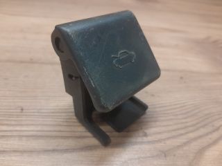 bontott MAZDA 3 Motorháztető Nyitó Kar / Gomb