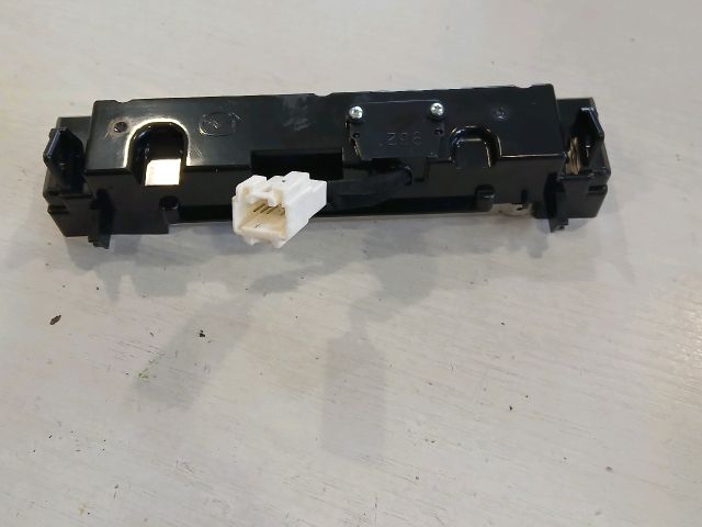 bontott MAZDA 3 Multifunkciós Kijelző