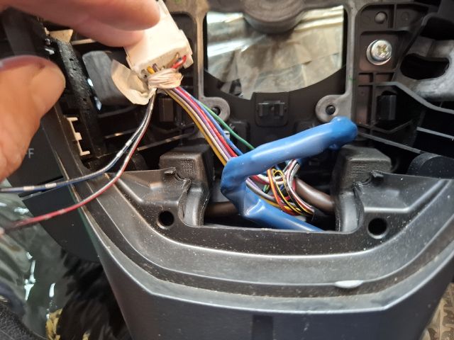 bontott MAZDA 3 Multikormány