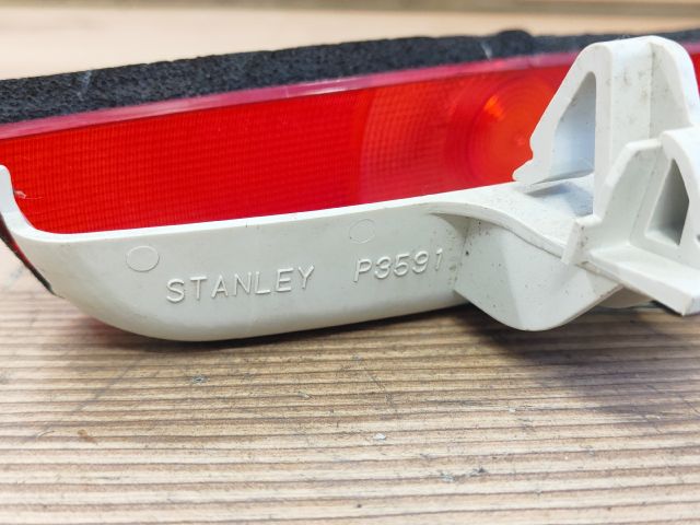 bontott MAZDA 3 Pótféklámpa