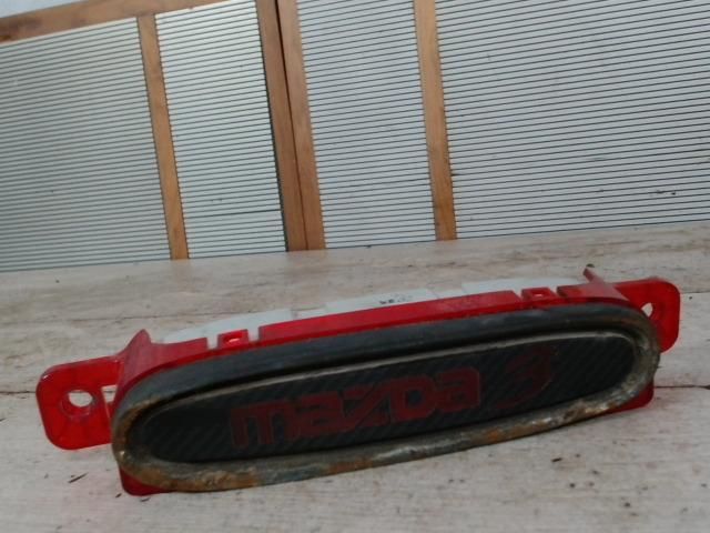 bontott MAZDA 3 Pótféklámpa