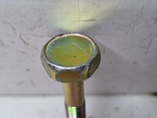 bontott MAZDA 3 Pótkerék Rögzítő