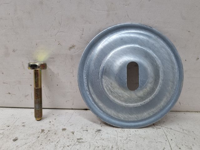 bontott MAZDA 3 Pótkerék Rögzítő