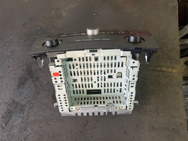 bontott MAZDA 3 Rádió / CD