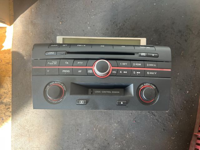 bontott MAZDA 3 Rádió / CD