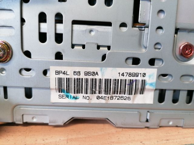 bontott MAZDA 3 Rádió / CD