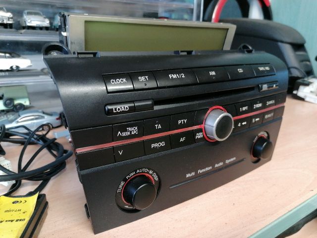 bontott MAZDA 3 Rádió / CD