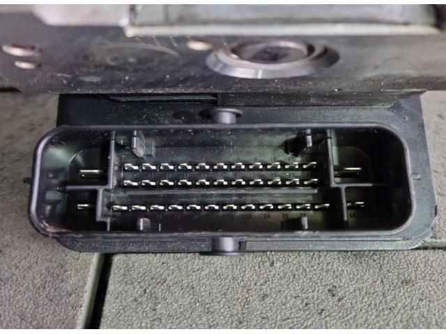 bontott MAZDA 3 ABS Kocka