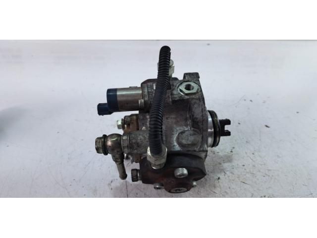 bontott MAZDA 3 Adagoló